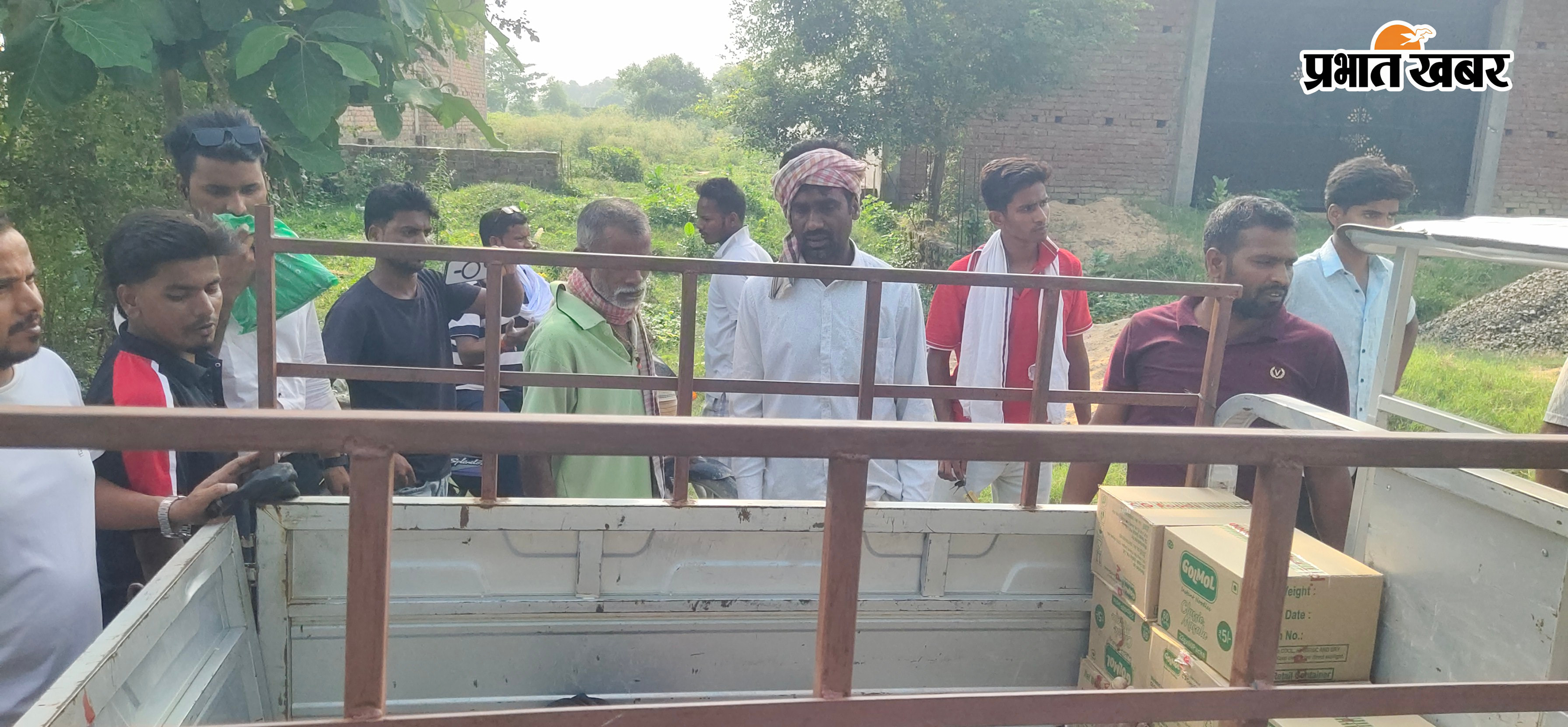 माल ढ़ोने वाले वाहन से पुलिस ने इलाज के लिए भेजा, | Prabhat Khabar Network
