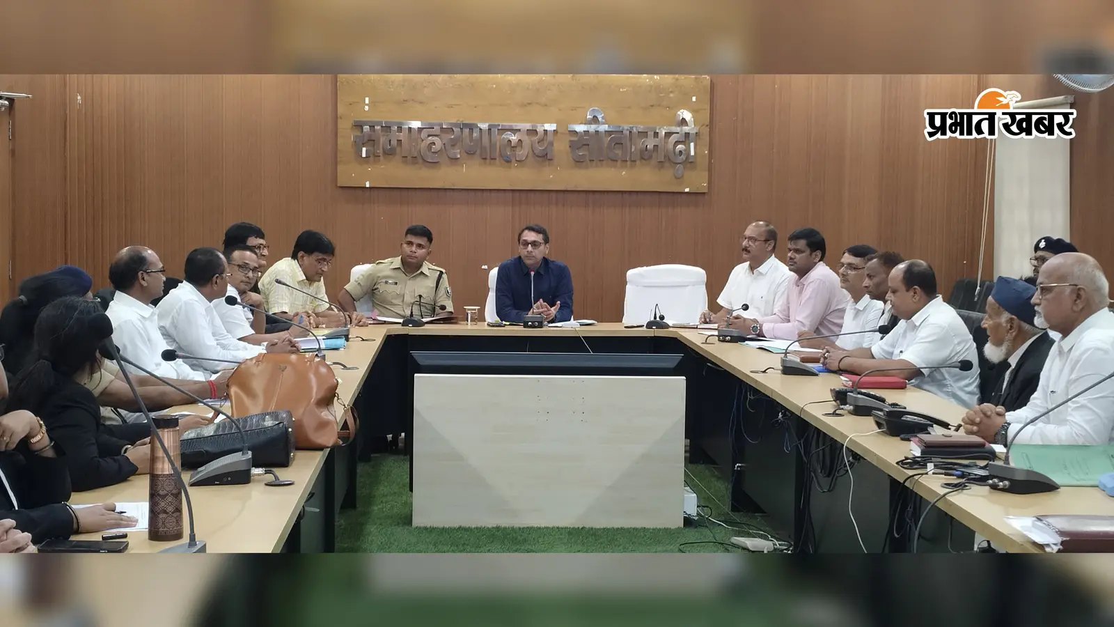 डीएम ने अभियोजन कार्यों की समीक्षा की, स्पीडी ट्रायल में तेजी लाने के दिए निर्देश
