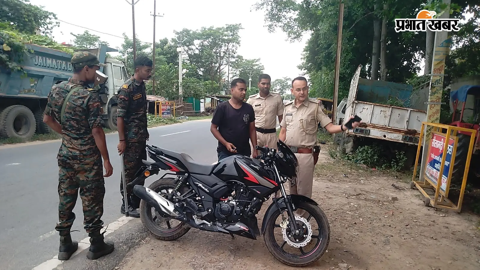 एसपी के निर्देश पर पुलिस ने चलाया सघन वाहन चेकिंग अभियान, संदिग्धों की हुई जांच