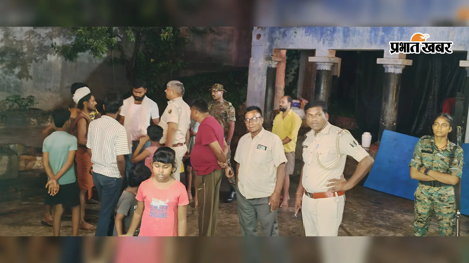 असरगंज की 100 साल पुरानी ठाकुरबाड़ी से राधा-कृष्ण की पीतल की मूर्ति चोरी, दो दिन बाद ऐसे खुला मामला