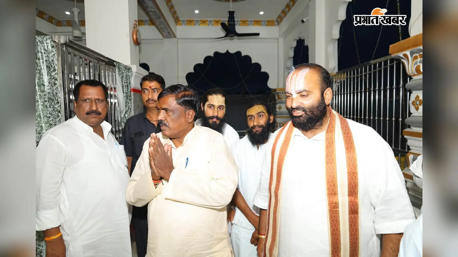 वैशाली : पातेपुर के श्रीराम जानकी मठ पहुंचे पर्यटन मंत्री, बोले-पर्यटक स्थल घोषित करने का करूंगा पूरा प्रयास