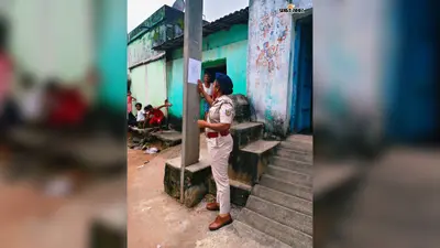 नाबालिग को भगाने के मामले में दो आरोपियों के घर चिपकाया इश्तेहार