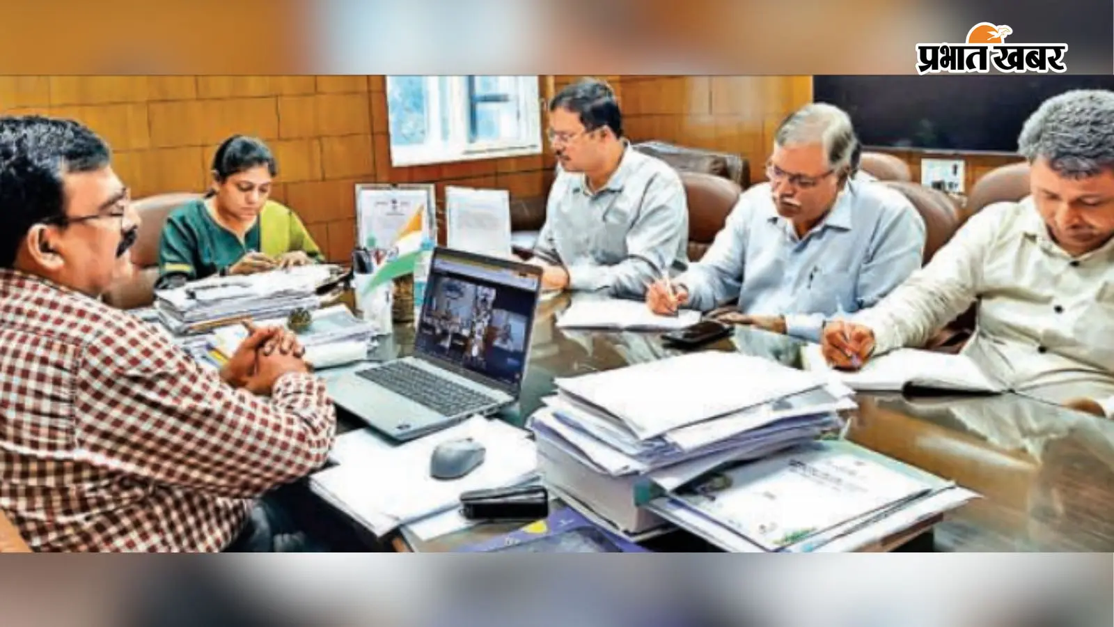 झारखंड : SIR समीक्षा में सीइओ का निर्देश, एक ही खतियान से जुड़ी वंशावली वाले मतदाताओं की करें जांच