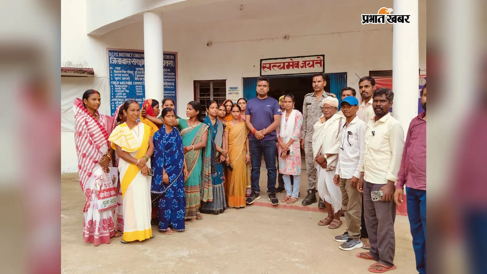 कुंदा थाना में अनोखा रक्षाबंधन समारोह, एकल अभियान की बहनों ने जवानों को बांधी राखी , सुरक्षा का लिया वचन