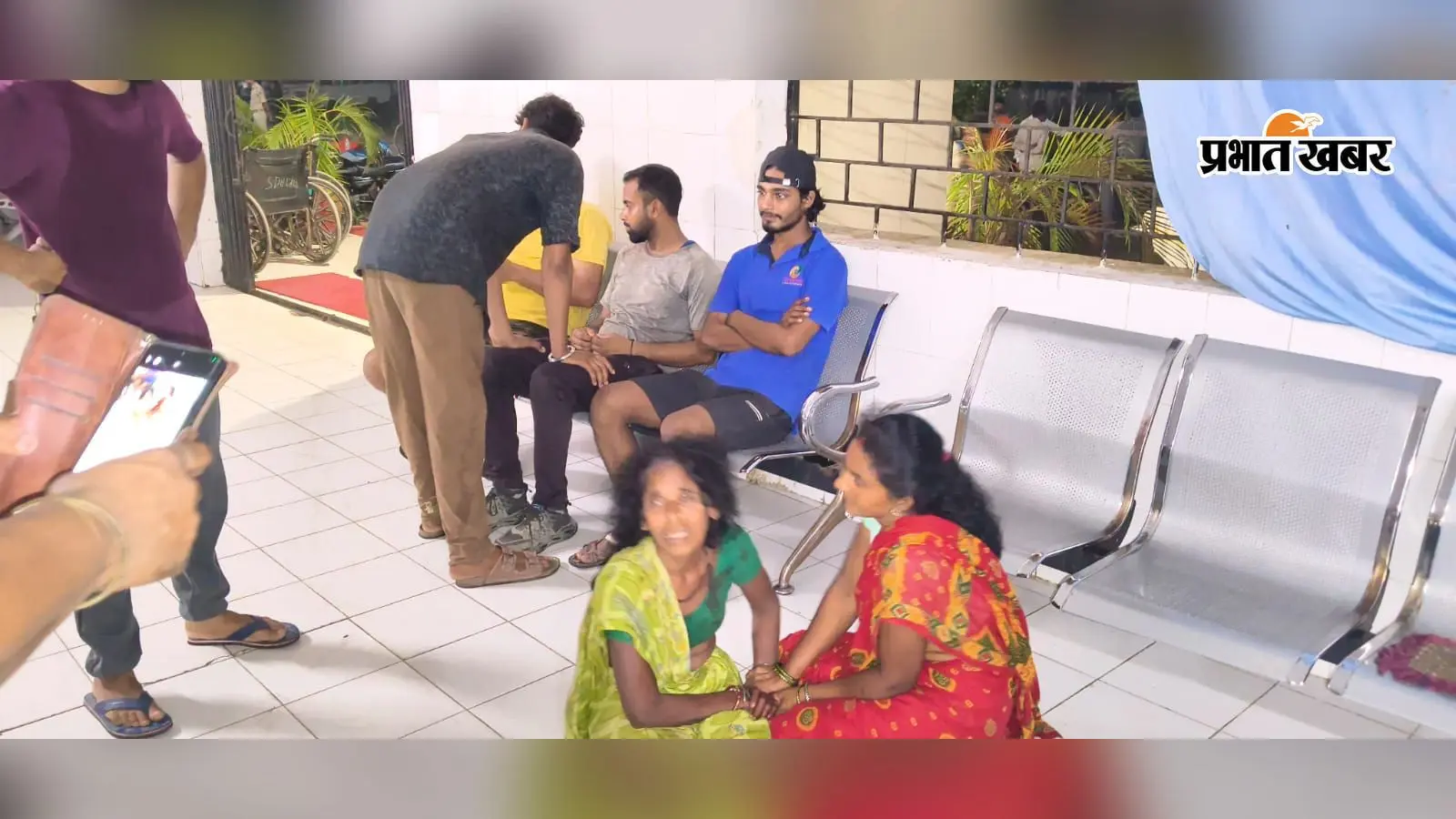 उदाकिशुनगंज में दो सड़क हादसों से मचा कोहराम, दो लोगों की मौत; पांच बेटियों के सिर से उठा पिता का साया