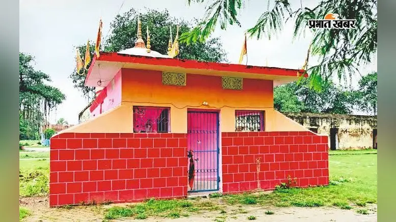 सीवान में भाई-बहन के अटूट प्रेम की अनोखी मिसाल है भीखाबांध का ‘भाई-बहन मंदिर’, दो वट वृक्षों में दिखता है स्वरूप