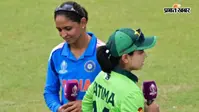Harmanpreet Kaur Fatima Sana Handshake: इंडिया-पाकिस्तान मैच में हरमनप्रीत कौर और फातिमा सना के बीच फिर नहीं हुआ हैंडशेक