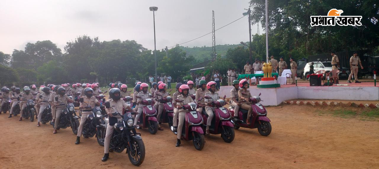 महिलाओं और छात्राओं की सुरक्षा के लिए गया में उतरीं ‘पुलिस दीदी’, 70 बाइक-स्कूटी से होगी हॉटस्पॉट पेट्रोलिंग | Prabhat Khabar Network