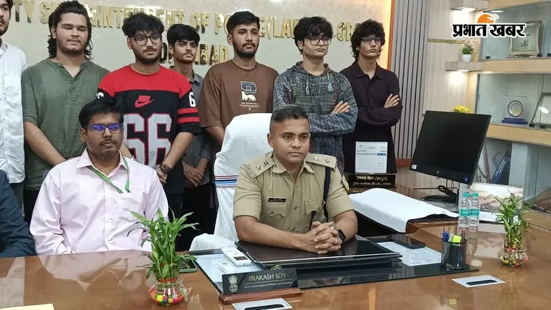 IIT-ISM के 13 छात्र बने साइबर सुरक्षा के दूत, गांव-गांव देंगे डिजिटल सुरक्षा की सीख