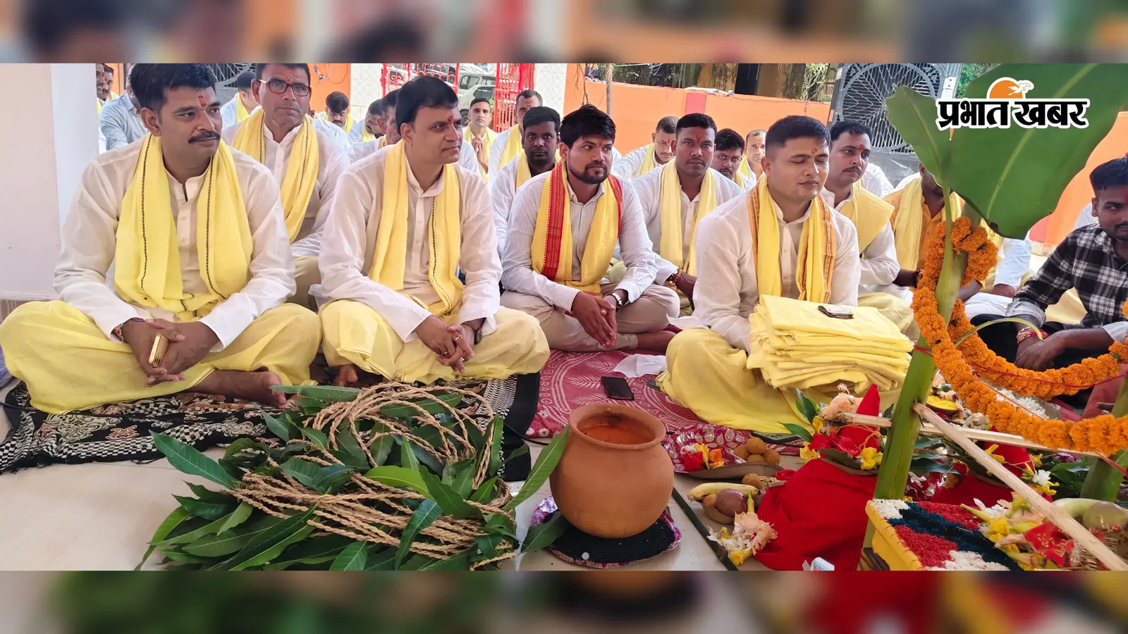 गोपालगंज: कुचायकोट थाने में वैदिक मंत्रोच्चार के बीच संपन्न हुई ऐतिहासिक सती पूजा, पत्नी संग यजमान बने थानाध्यक्ष दर्पण सुमन