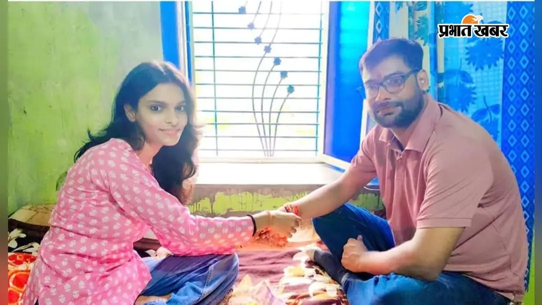 सीवान: महाराजगंज में धूमधाम से मना रक्षाबंधन, ऐतिहासिक भइया-बहिनी मंदिर में उमड़े श्रद्धालु; थाना परिसर में जवानों ने बांधी राखी