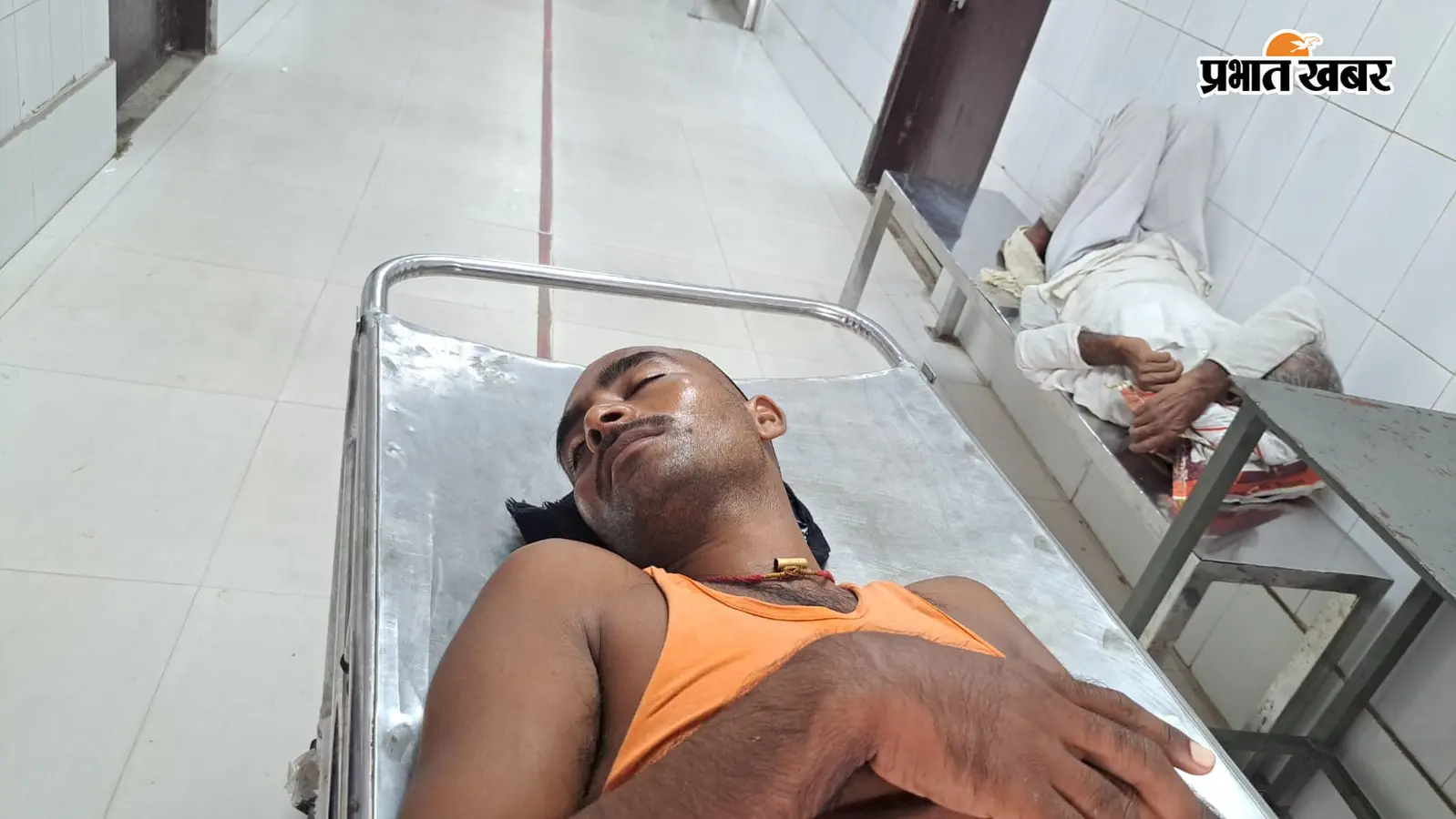 शेखपुरा : फोन कर गांव बुलाया, फिर 10-15 लोगों ने फाइनेंस बैंक के CEO को पीटा; 25 हजार और सोने का लॉकेट छीना