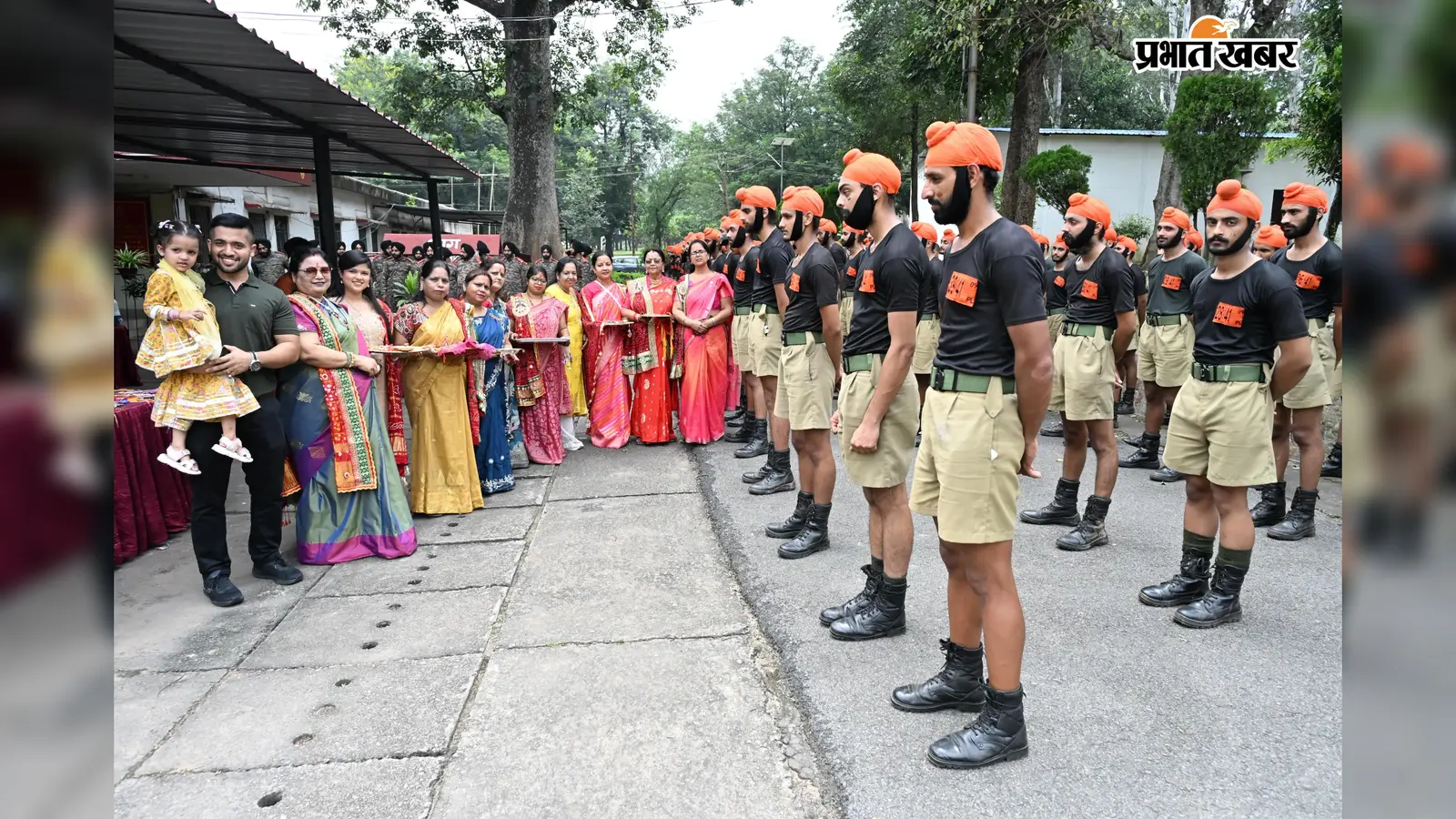 जवानों की कलाई नहीं रही सूनी, रामगढ़ की बहनों ने 250 सैनिकों को बांधी राखी और मांगी सलामती