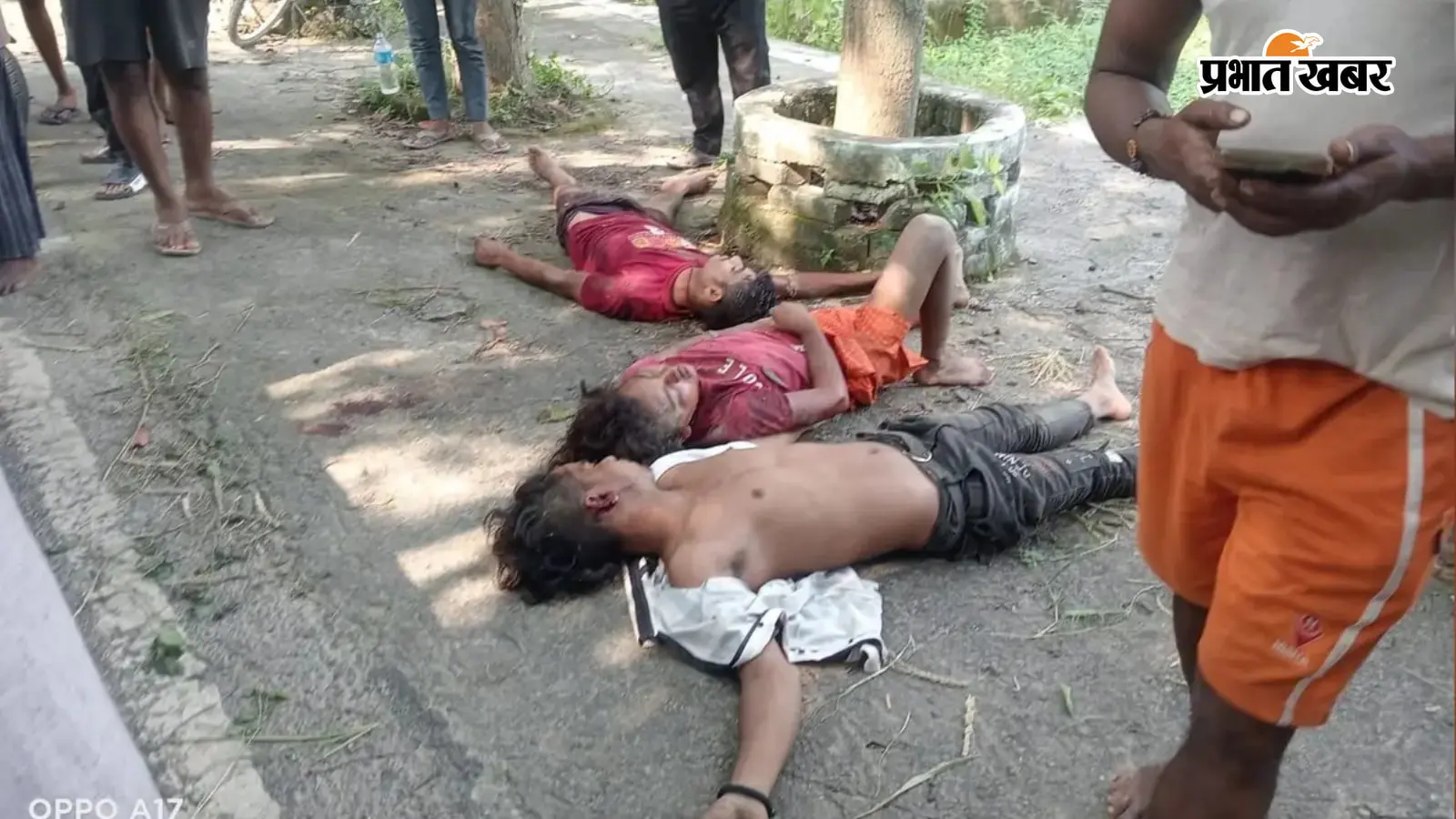 समस्तीपुर में सड़क हादसे में तीन युवक लहूलुहान, प्राथमिक उपचार के बाद डॉक्टर ने किया रेफर