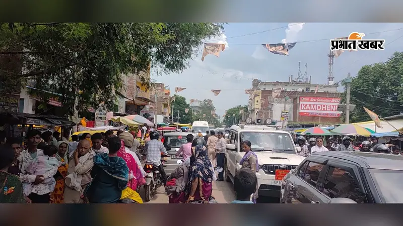 कैमूर: रक्षाबंधन पर चैनपुर में लगा भीषण जाम, 3 घंटे तक थमा NH-219; एंबुलेंस भी फंसी