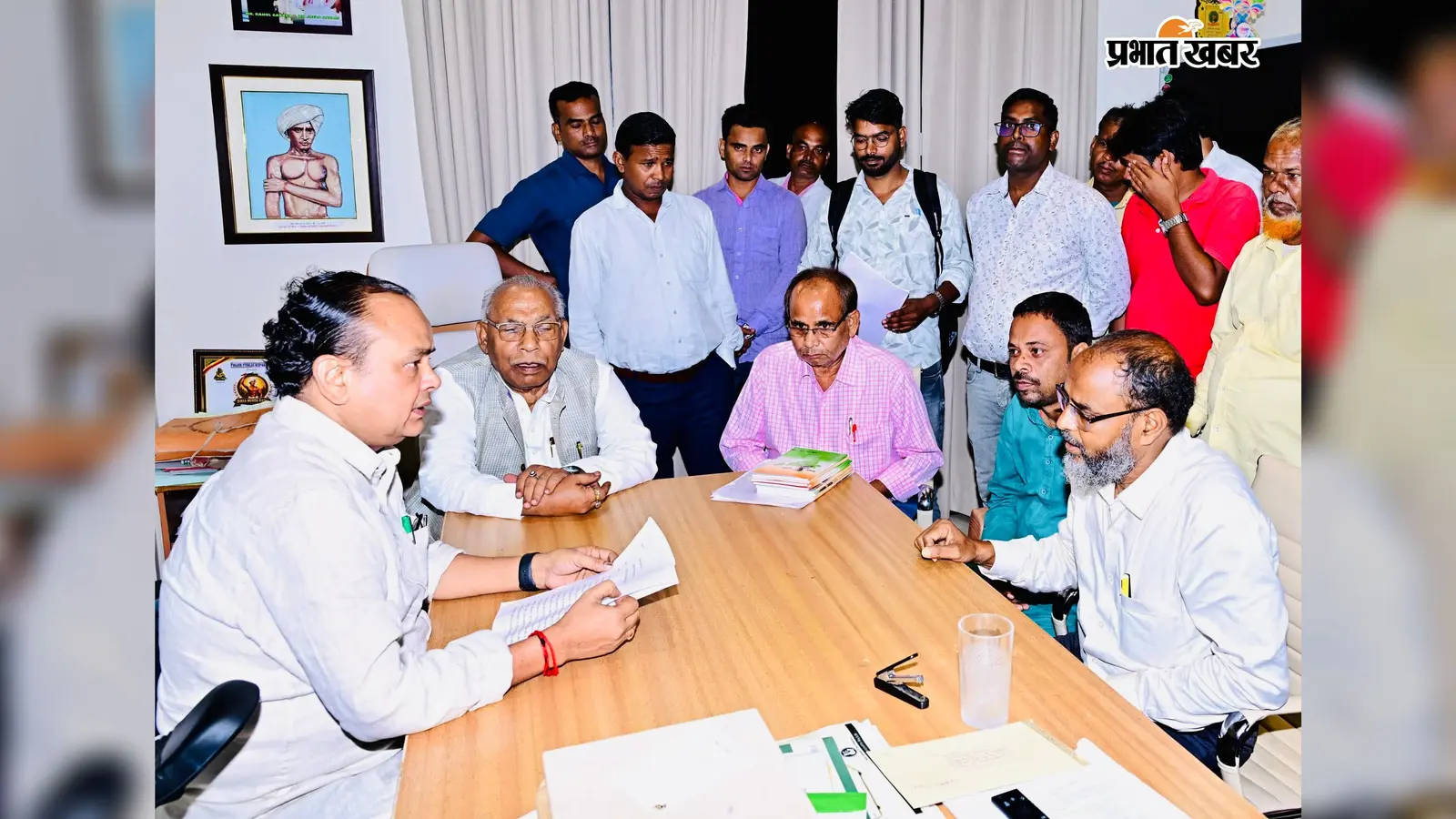 झारखंड आंदोलनकारियों की मांगों को लेकर मंत्री इरफान अंसारी से मिले महमूद आलम, सम्मान और अधिकार का मुद्दा उठाया