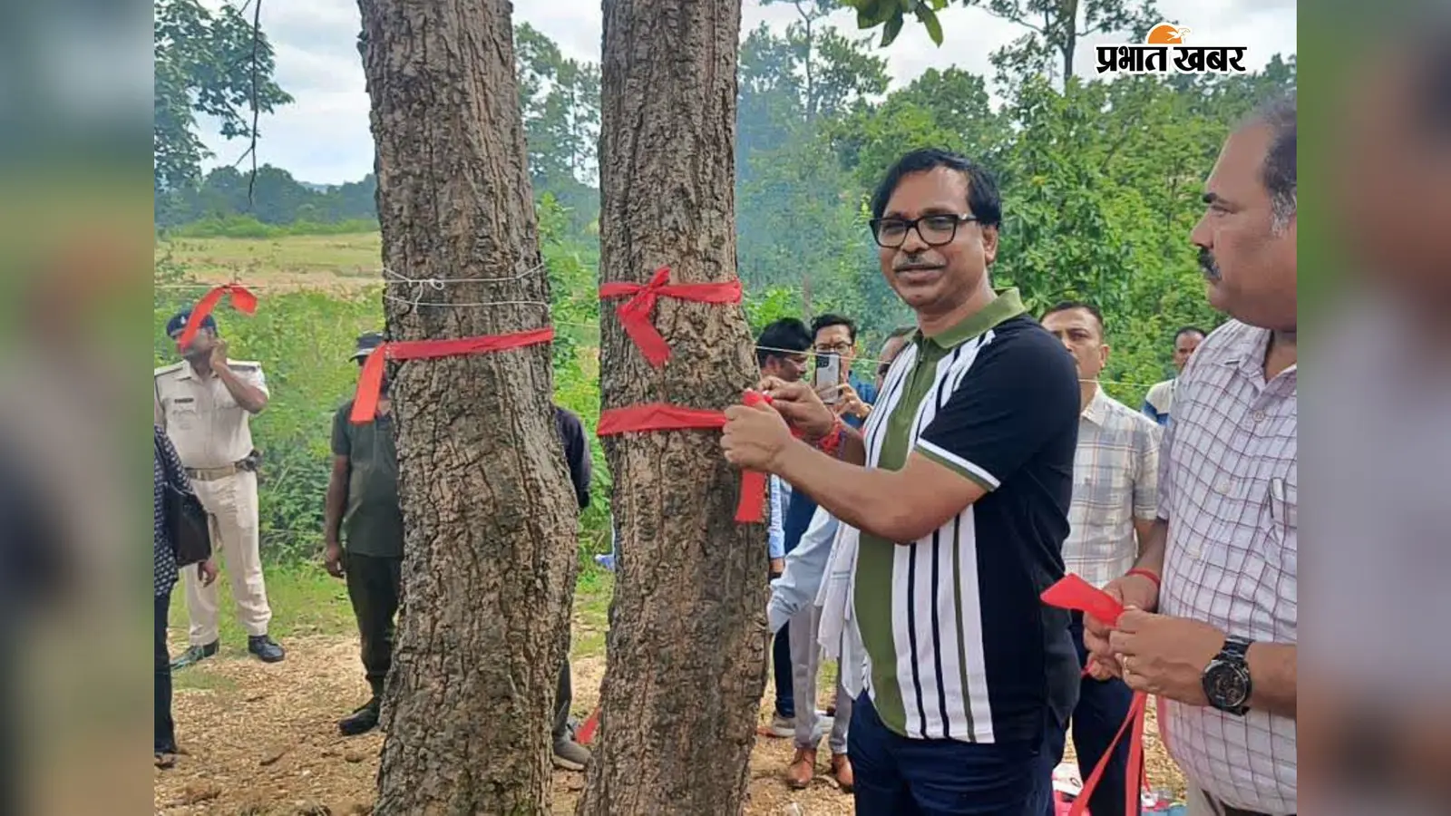 24 जिलों के चयनित गांवों में तीन लाख पेड़ों में रक्षा सूत्र बांधना है : पीसीसीएफ