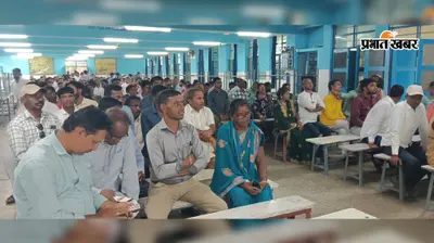 35-40 हजार का मोबाइल नहीं, बच्चों को दो हजार की किताबें दिलाएं : शिक्षक