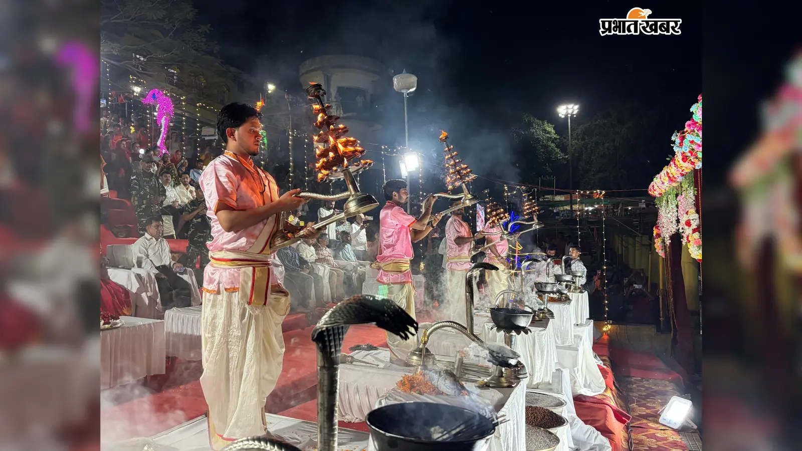 शिवगंगा घाट पर गूंजा हर-हर महादेव, वाराणसी-हरिद्वार की तर्ज पर हुई भव्य गंगा महाआरती