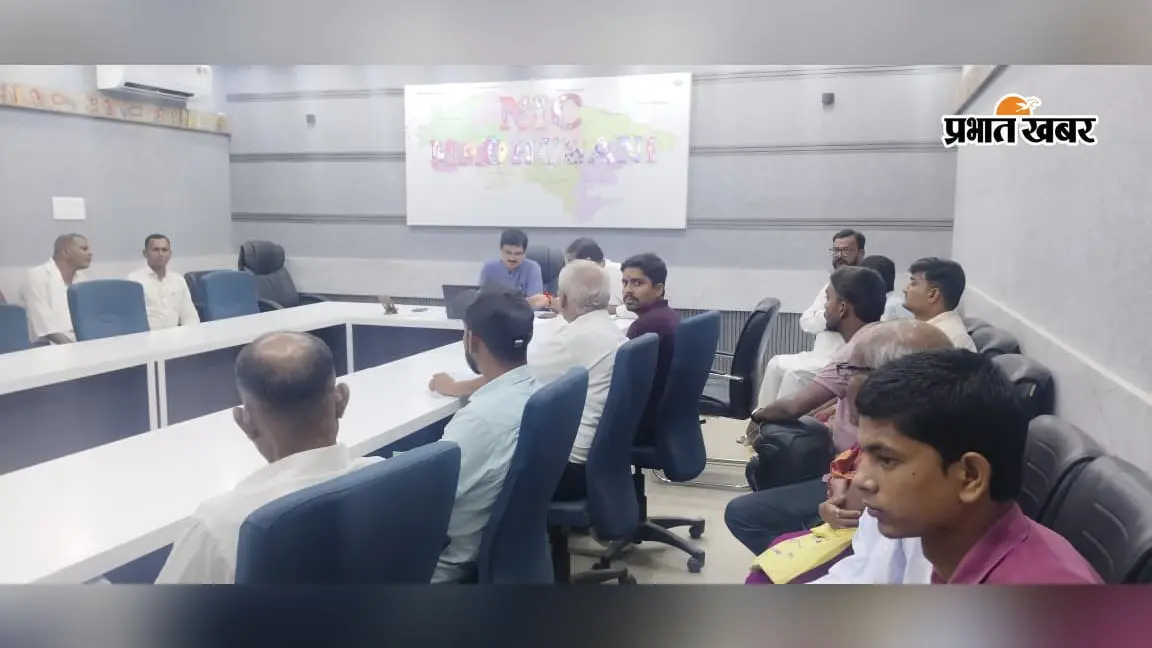 मधुबनी में ‘सबका सम्मान-जीवन आसान’ कार्यक्रम, दर्जनों लोगों ने रखीं अपनी शिकायतें