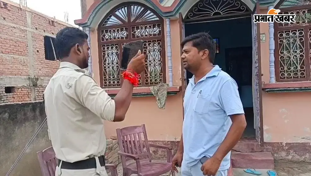 हाजीपुर में शिक्षक के घर से लाखों की चोरी, राखी के लिए घर से बाहर गया परिवार, वापस आते ही उड़े होश