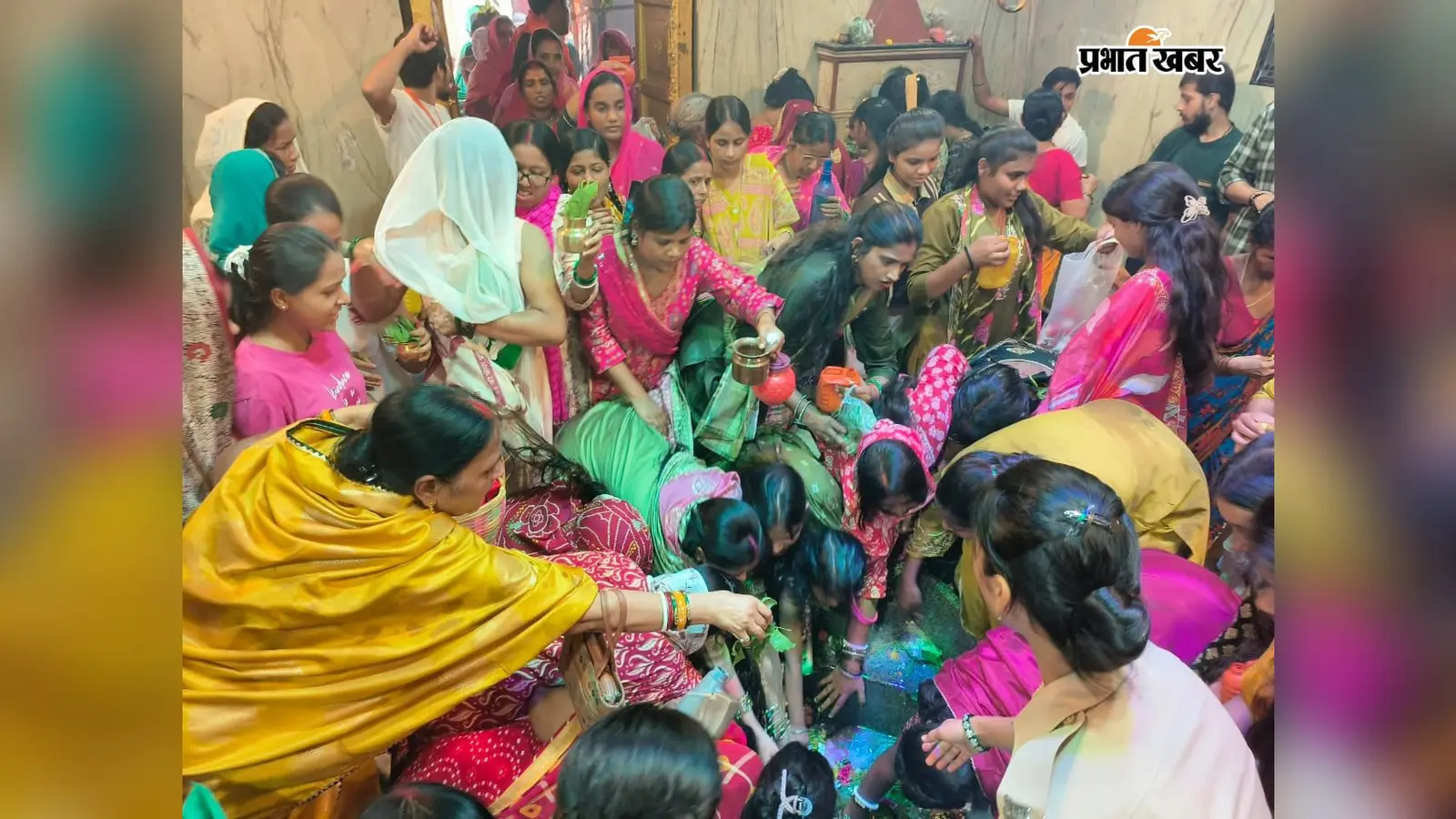 भागलपुर: बाबा बूढ़ानाथ मंदिर में भोर 5 बजे संपन्न हुई भव्य सरकारी पूजा; पंचामृत व गंगा जल से हुआ महाअभिषेक