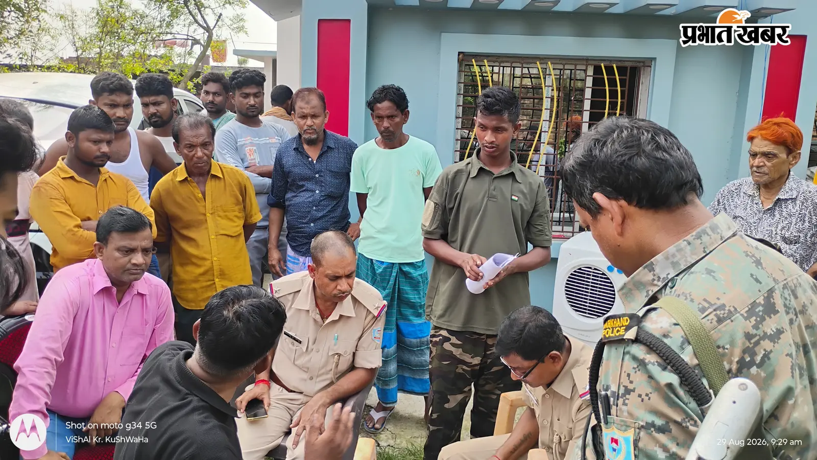 बरहरवा में सुबह-सुबह सनसनी: काहरपाड़ा में फंदे से लटका मिला 19 वर्षीय युवक