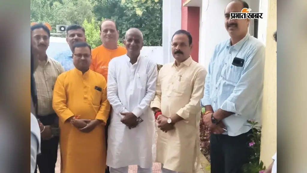 बगहा-वाल्मीकिनगर में दूसरी बड़ी बाढ़ की आशंका, मंत्री नंदकिशोर राम ने गंडक तटबंधों का लिया जायजा
