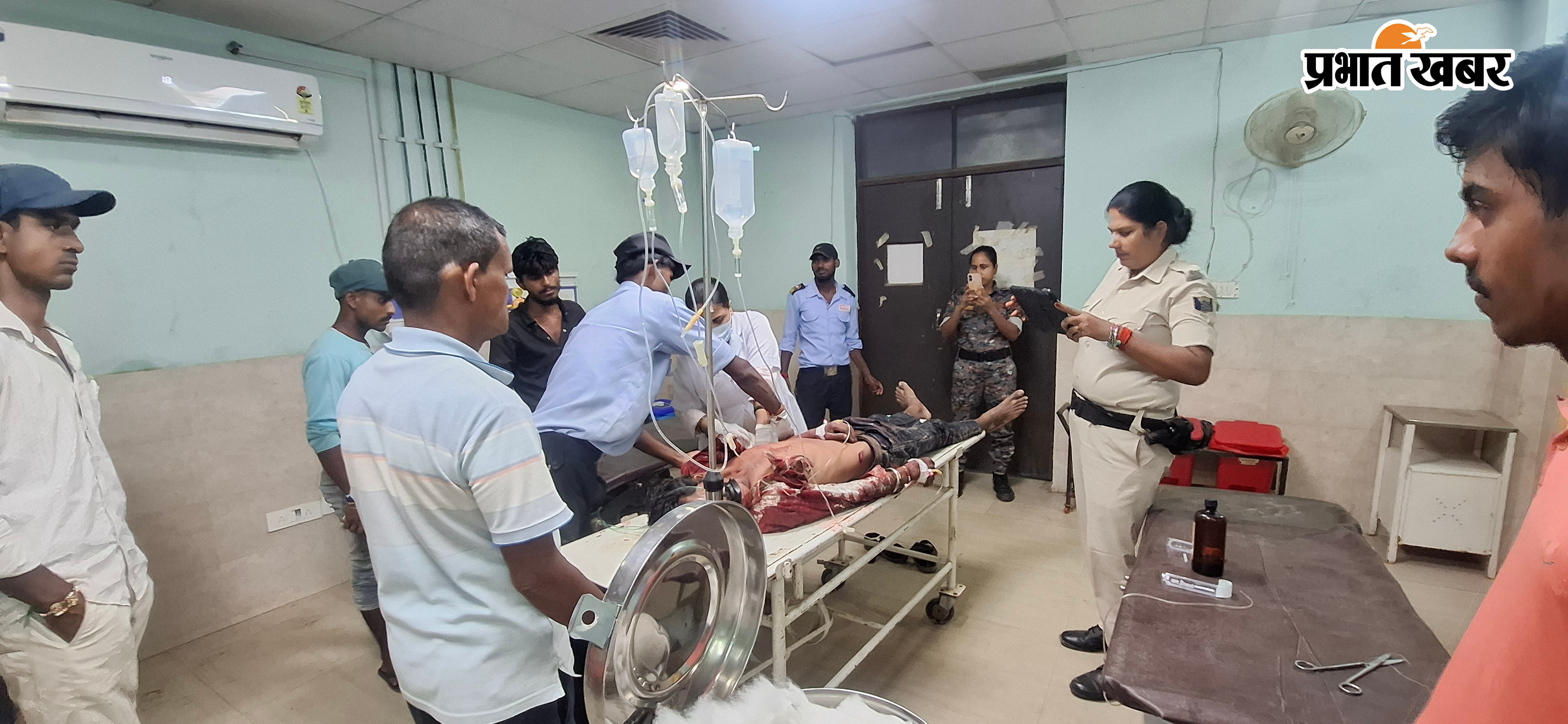सड़क दुर्घटना में जख्मी युवक ईलाजरत  | Prabhat Khabar Network