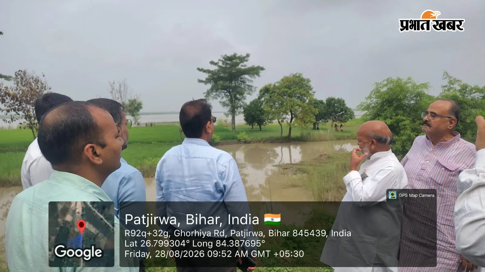 गंडक तटवर्ती इलाकों का मंत्री रत्नेश सादा ने लिया जायजा, निचले क्षेत्रों के लोगों से सतर्क रहने की अपील