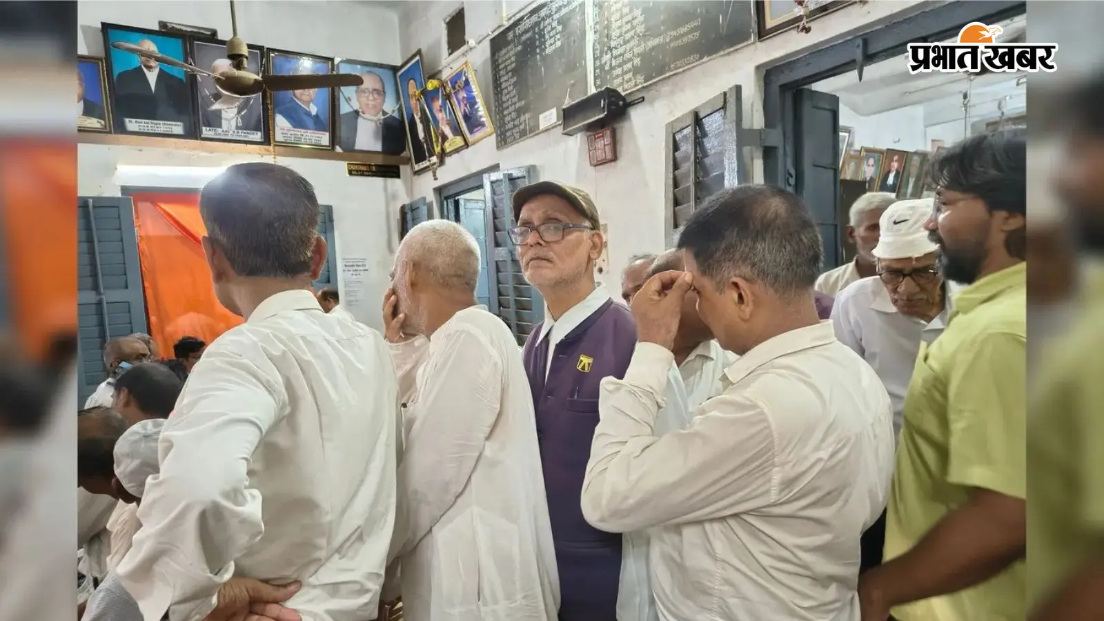 आरा बार एसोसिएशन चुनाव में वोटिंग जारी, 2522 अधिवक्ता मतदाता; 6 बूथों पर लगी लंबी कतार