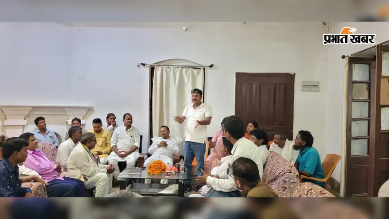 स्वागत कार्यक्रम में मौजूद जदयू के अधिकारी व कार्यकर्ता | Prabhat Khabar Network
