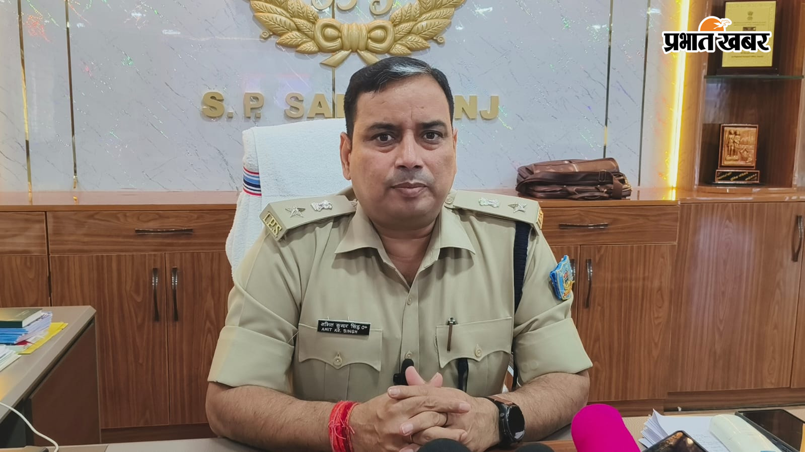 फोटो नं 29 एसबीजी  1,2  हैकैप्सन - शनिवार को पुलिस लाईन एसपी | Prabhat Khabar Network
