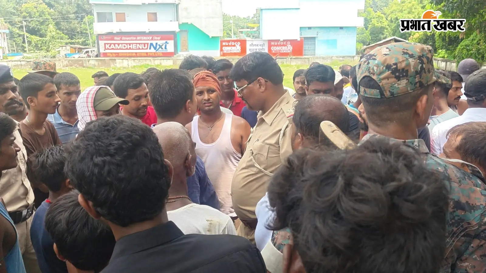 Darbhanga: प्रतिबंधित पशु की खाल लदा टेम्पो पकड़ा, पुलिस ने दो लोगों को हिरासत में लिया