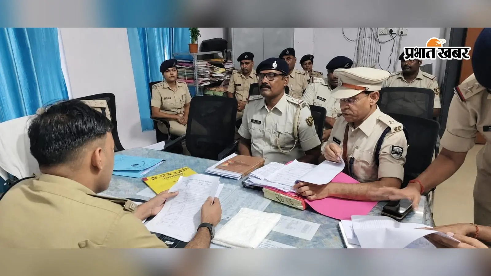 डीआइजी का निरीक्षण टला, खुद सदर थाना पहुंचे सहरसा एसपी; लंबित कांडों पर लिया अपडेट