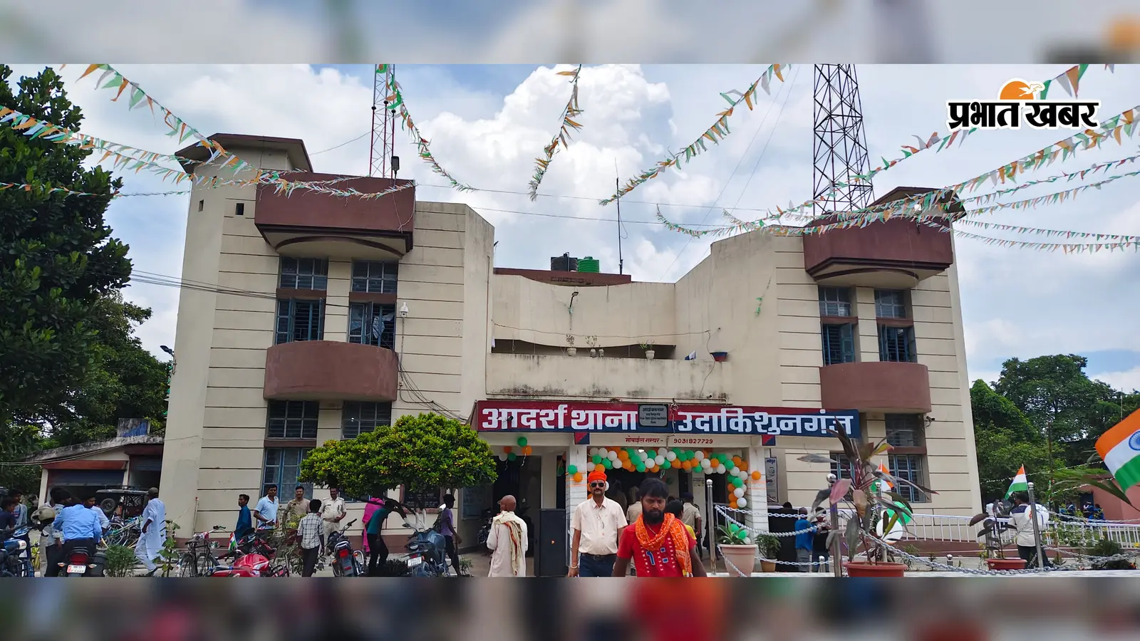 मधेपुरा में देर रात गिरफ्तारी के लिए पहुंची पुलिस पर गंभीर आरोप, घर का गेट तोड़ने से मारपीट तक की शिकायत