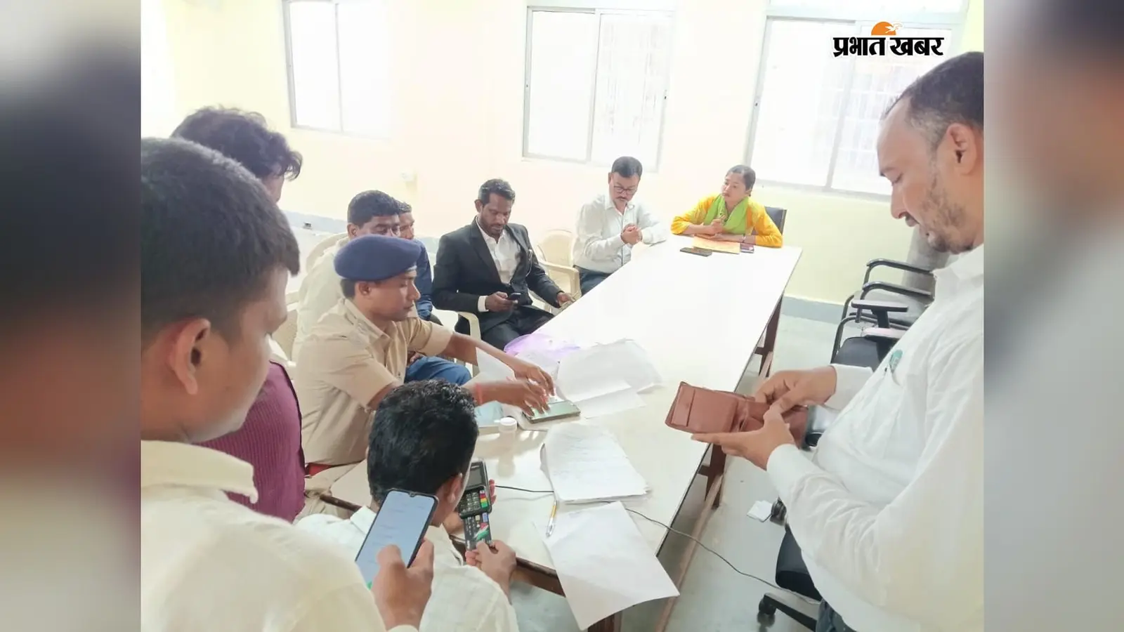 दुमका लोक अदालत में 18 मामलों का सुलह से निपटारा, आपसी सहमति से विवादों का हुआ समाधान