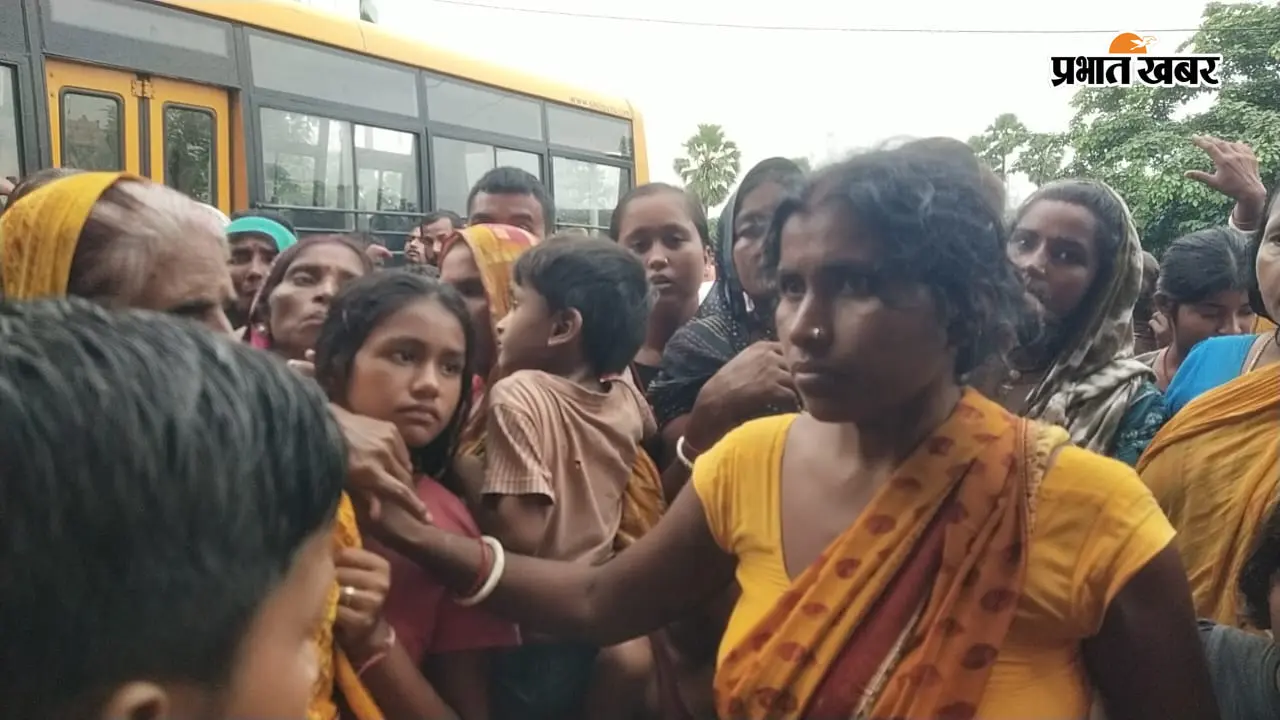 वैशाली: गोरौल में भाइयों की पिटाई और जमीन विवाद से आहत निजी स्कूल संचालक ने खाया जहर, इलाज के दौरान मौत; पत्नी ने लगाए गंभीर आरोप