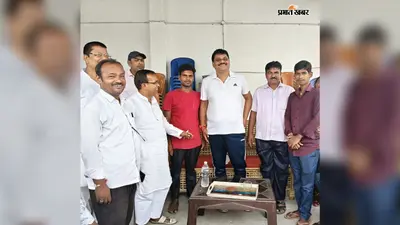 वैशाली: जदयू प्रदेश अध्यक्ष सह महनार विधायक उमेश सिंह कुशवाहा के पैतृक आवास पर जनसुनवाई, अधिकारियों को दिए त्वरित समाधान के निर्देश
