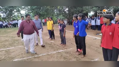खेल दिवस पर मैदान में उतरे जवाहर नवोदय विद्यालय के विद्यार्थी, बेहतर प्रदर्शन करने वालों को मिला पुरस्कार