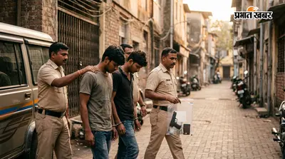 नकली पिस्टल दिखाकर छिनतई करने वाले तीन गिरफ्तार, छीना गया सामान बरामद