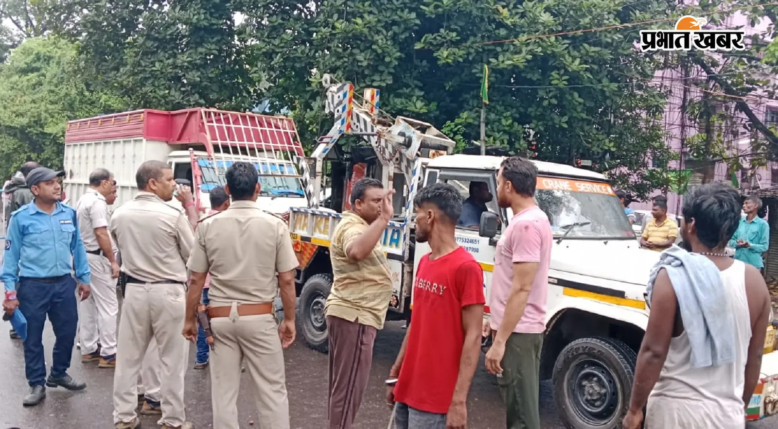 आसनसोल में मवेशियों से लदी तीन पिकअप पकड़ी गईं, पुलिस को देख चालक फरार