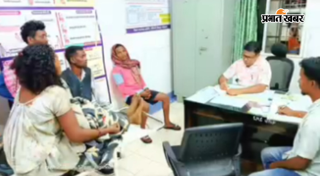 तस्वीरे जगन्नाथपुर सामुदायिक स्वास्थ्य केंद्र में इलाज के दौरान की तस्वीर | Prabhat Khabar Network