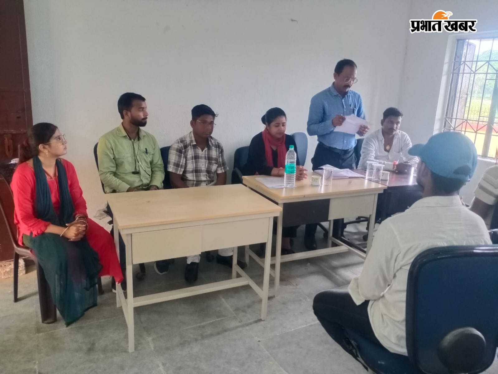 नवादावेन पंचायत विकास शिविर में वरीय उपसमाहर्ता | Prabhat Khabar Network