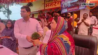 DM ने ग्रामीणों को बताया सरकारी योजनाओं का महत्व, कमलदाहा में पंचायत विकास दिवस पर जुटे अधिकारी