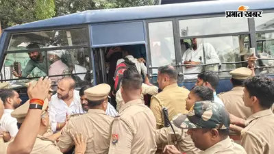 ‘चुनाव नहीं तो वोट नहीं’... पंचायत चुनाव में देरी पर भड़के प्रधान प्रत्याशी, पुलिस ने विधानसभा कूच रोका, लखनऊ में BJP के खिलाफ प्रदर्शन