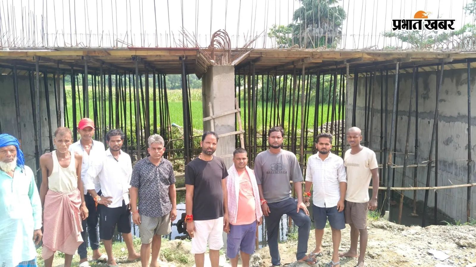 विरोध करते स्थानीय