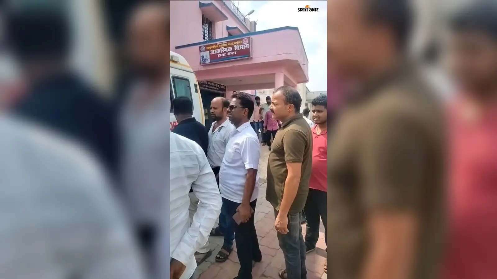 बगोदर-सरिया रोड पर बाइक और सवारी गाड़ी की टक्कर, बाइक सवार गंभीर
