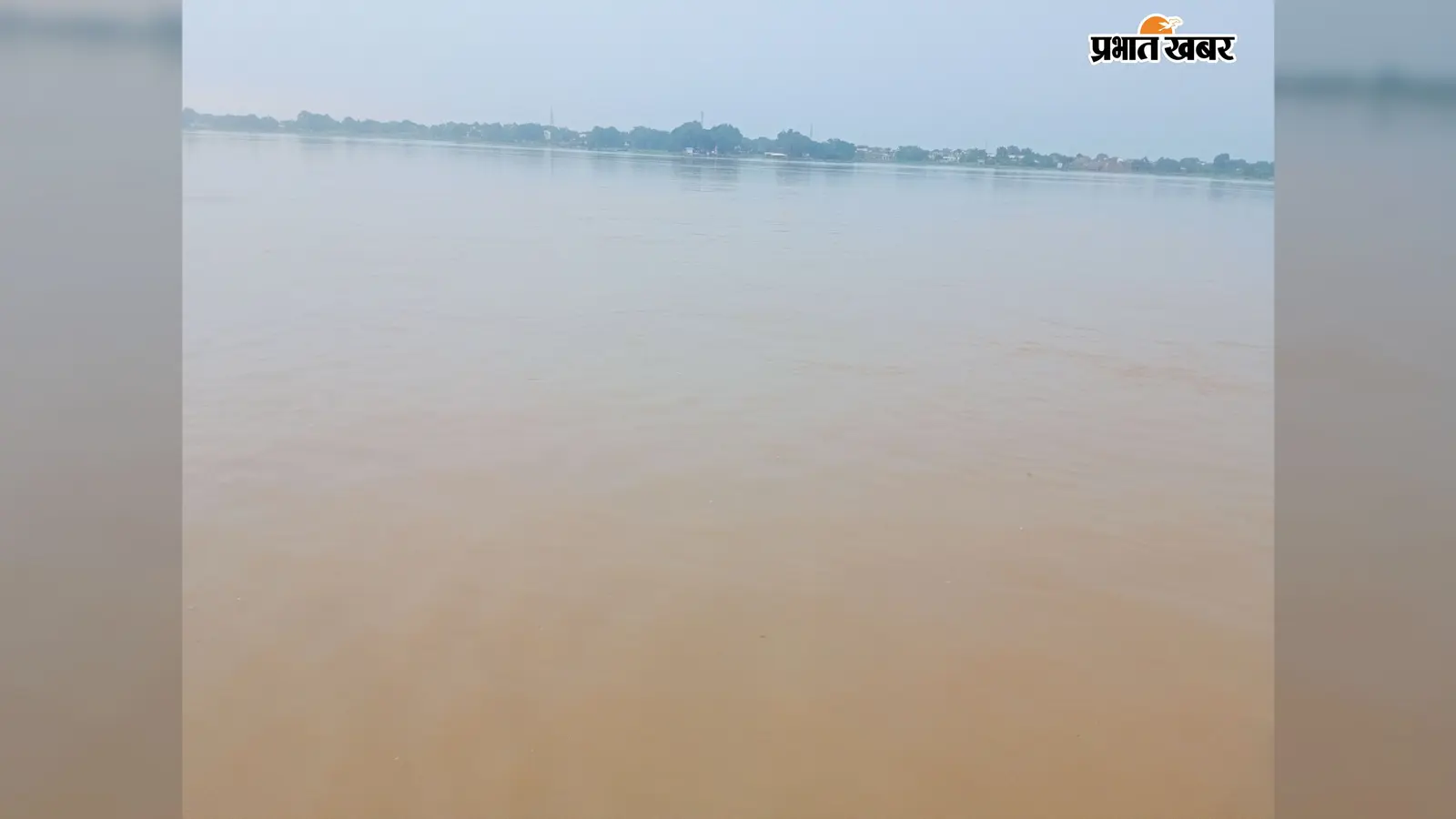 बक्सर में फिर मंडराया बाढ़ का खतरा, प्रयागराज-वाराणसी के उफान से चेतावनी स्तर से महज 18 सेंटीमीटर दूर पहुंची गंगा