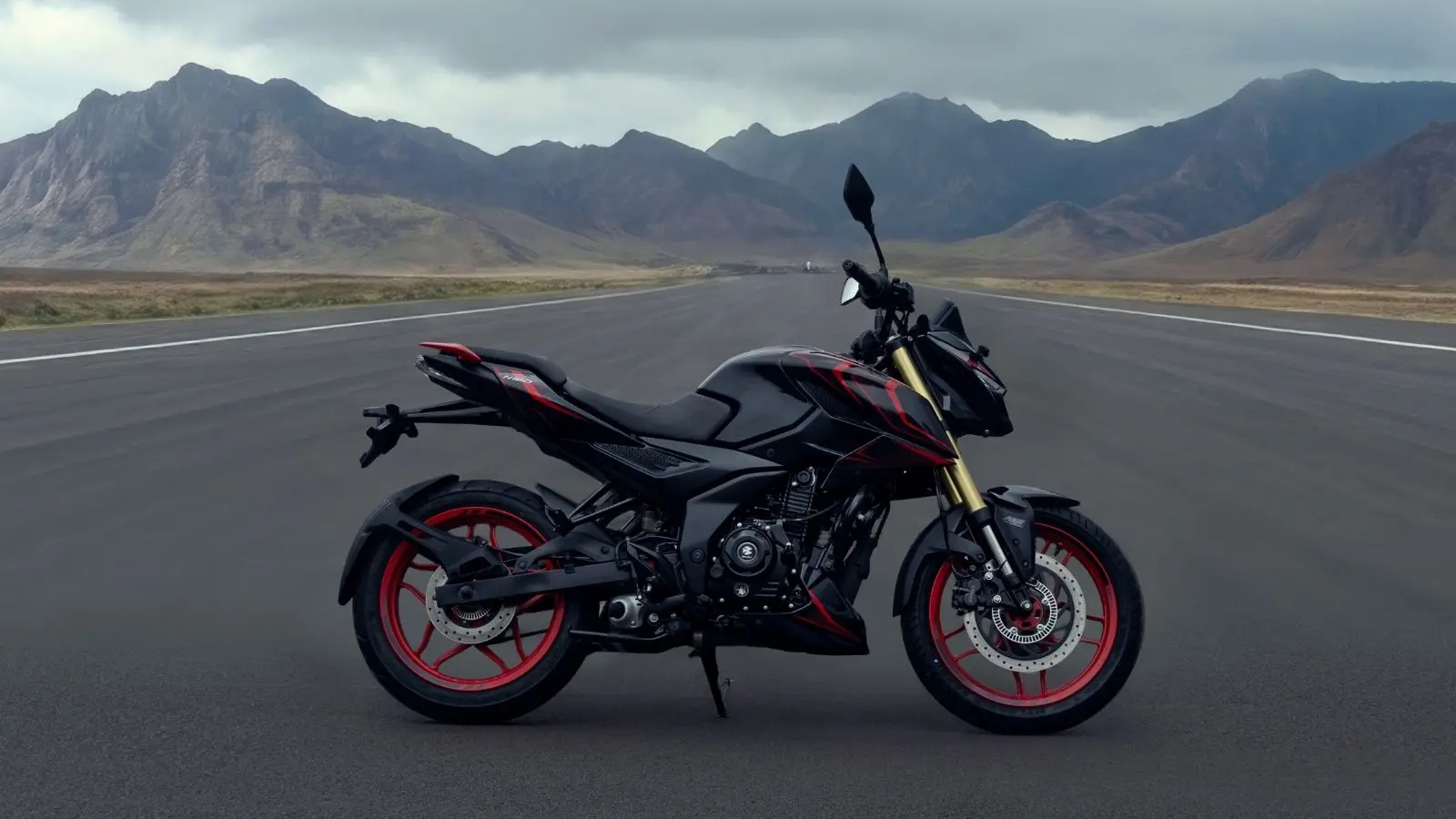 Bajaj Pulsar N160 खरीदने का बना रहे हैं प्लान? पहले जान लें 3 फायदे और 2 नुकसान